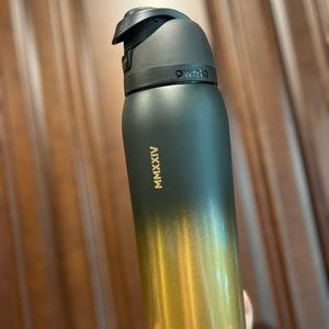 Owala 40oz Free Sip “Ring It In”